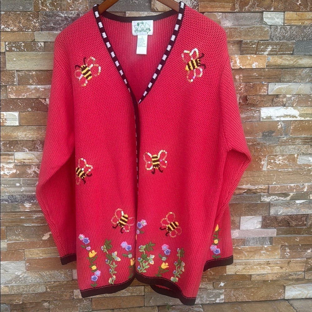 The Quaker Factory Cardigan Sweater Bumble Bees Light Red Large